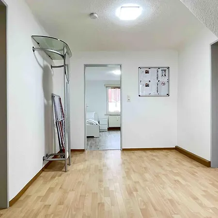 Sad212 - Grosszuegige Monteurwohnung Apartament
