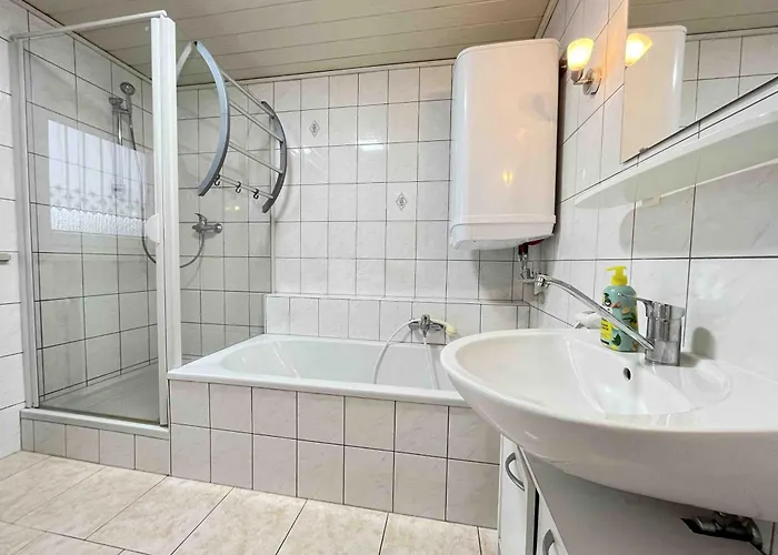 Apartman Sad212 - Grosszuegige Monteurwohnung Schwandorf in Bayern
